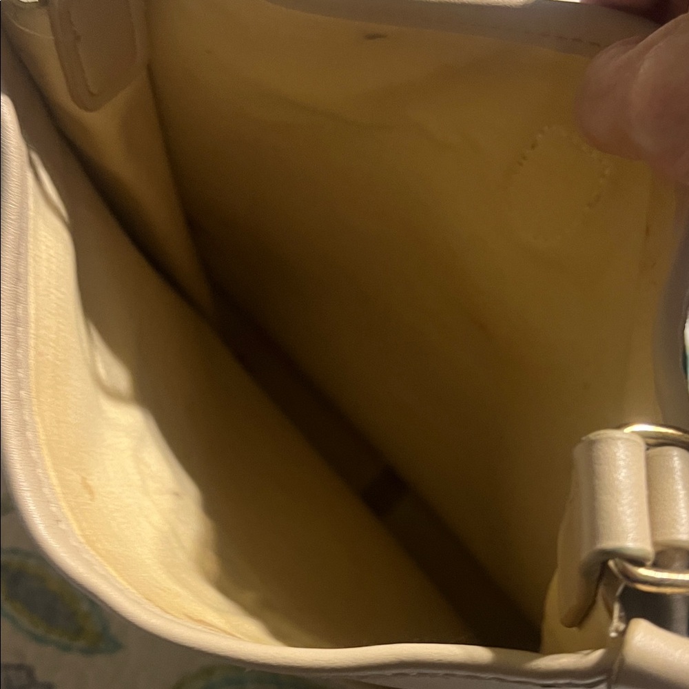 Stylish Cream Shoulder Bag - Picture 4 of 4
